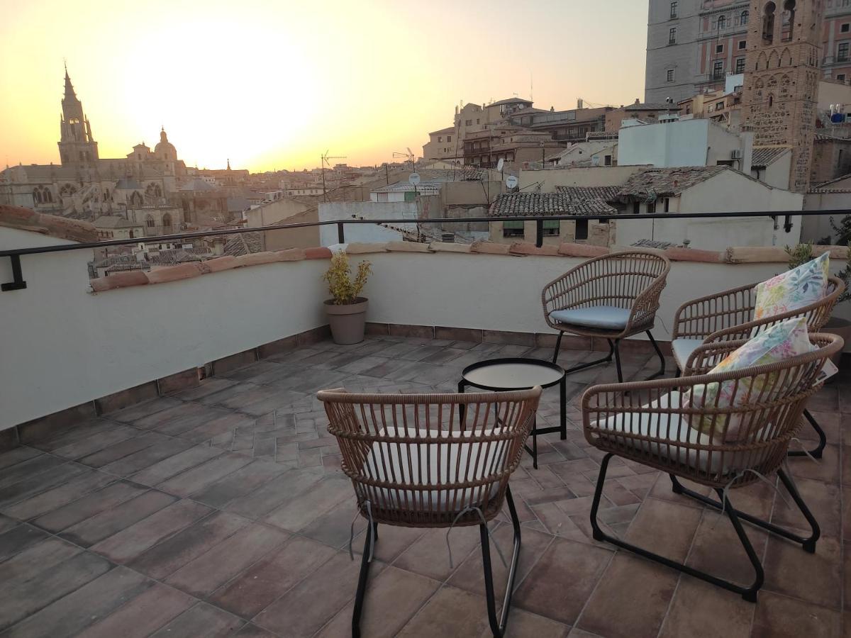 Villa La Casa Toledana - Patio Y Terraza Con Vistas Toledo Exterior foto
