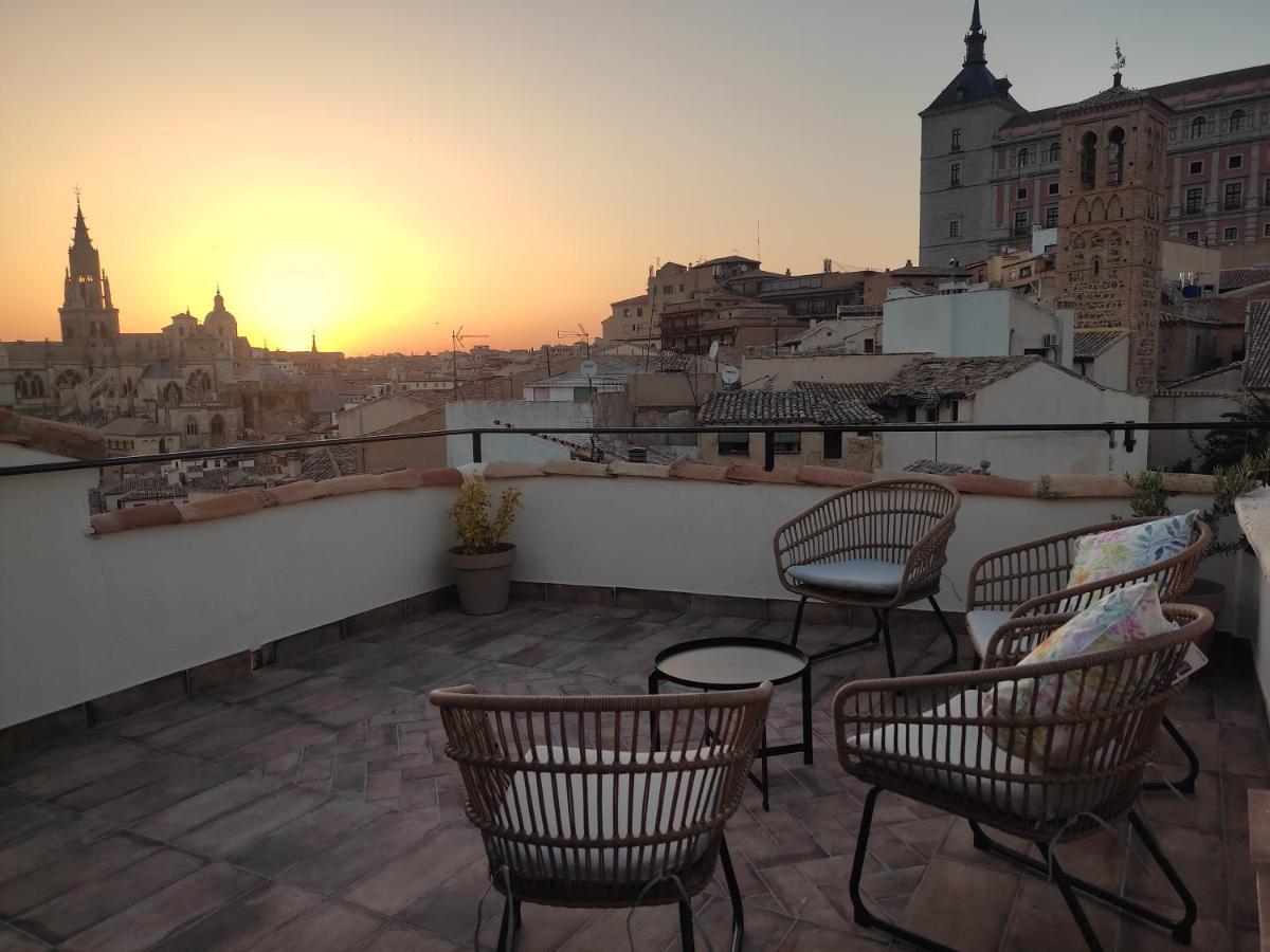 Villa La Casa Toledana - Patio Y Terraza Con Vistas Toledo Exterior foto